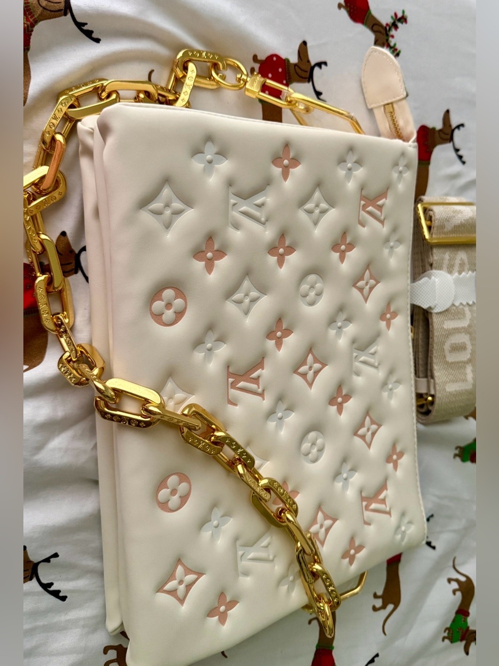 Louis Vuitton Cream & Pink Monogram Quilted Chain Shoulder Bag